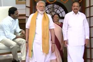 Narendra Modi meets Venkaiah Naidu, Jaganmohan Reddy